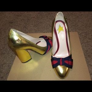 Gucci pumps